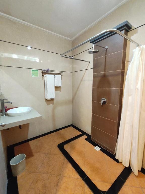 La Walon Hotel — 3