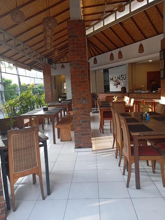 Mansu Hotel and Spa Legian — 5