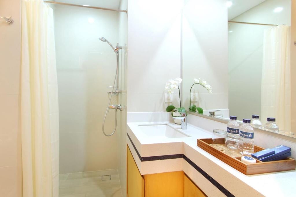 Rhadana Hotel — 3