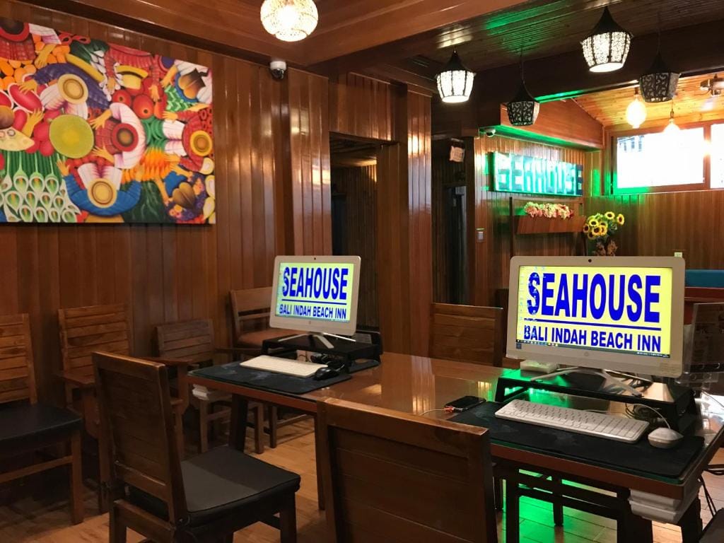Seahouse Bali Indah Beach Inn — 2