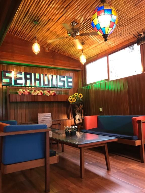 Seahouse Bali Indah Beach Inn — 4
