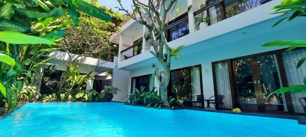 The Pavilion Hotel Kuta — 4