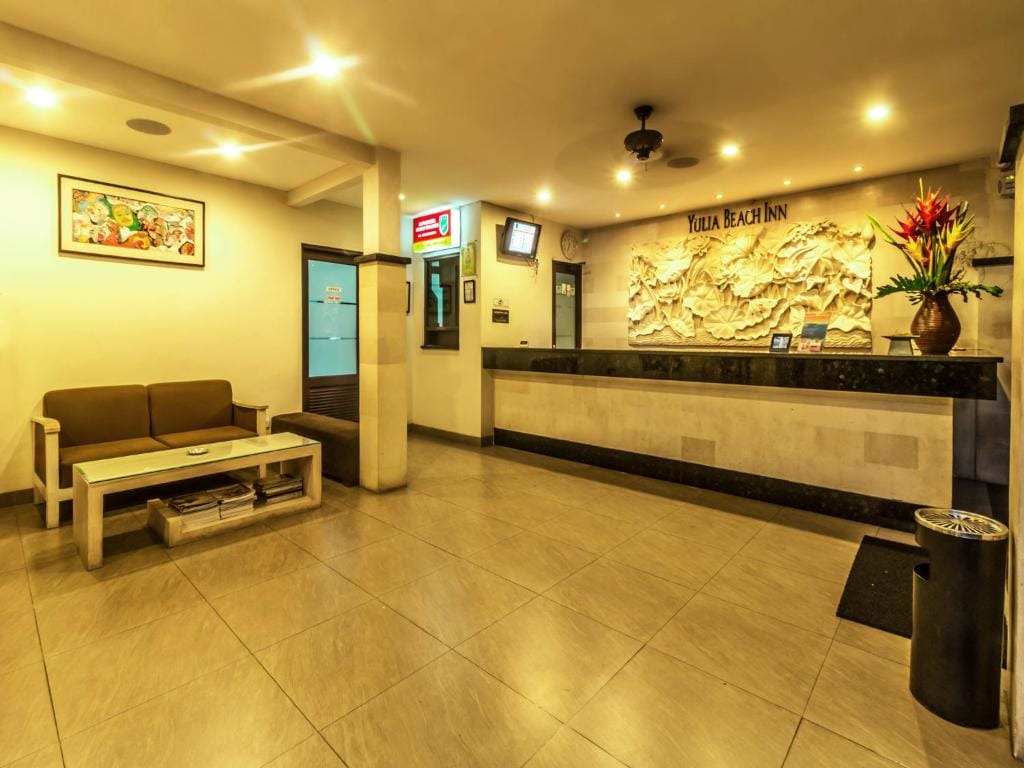 Yulia Beach Inn Kuta — 5