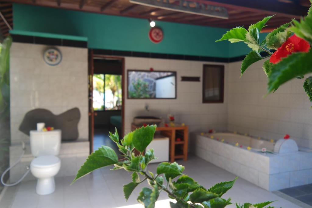 1000 Dream Bungalow — 3