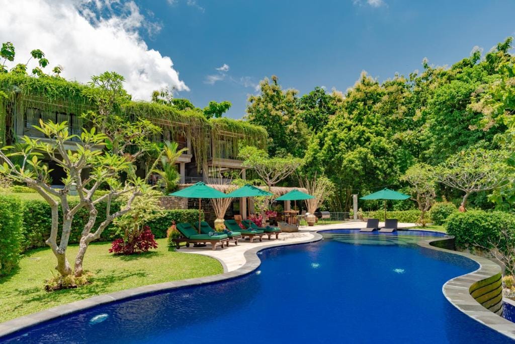 Alamanda Lovina Resort — 1