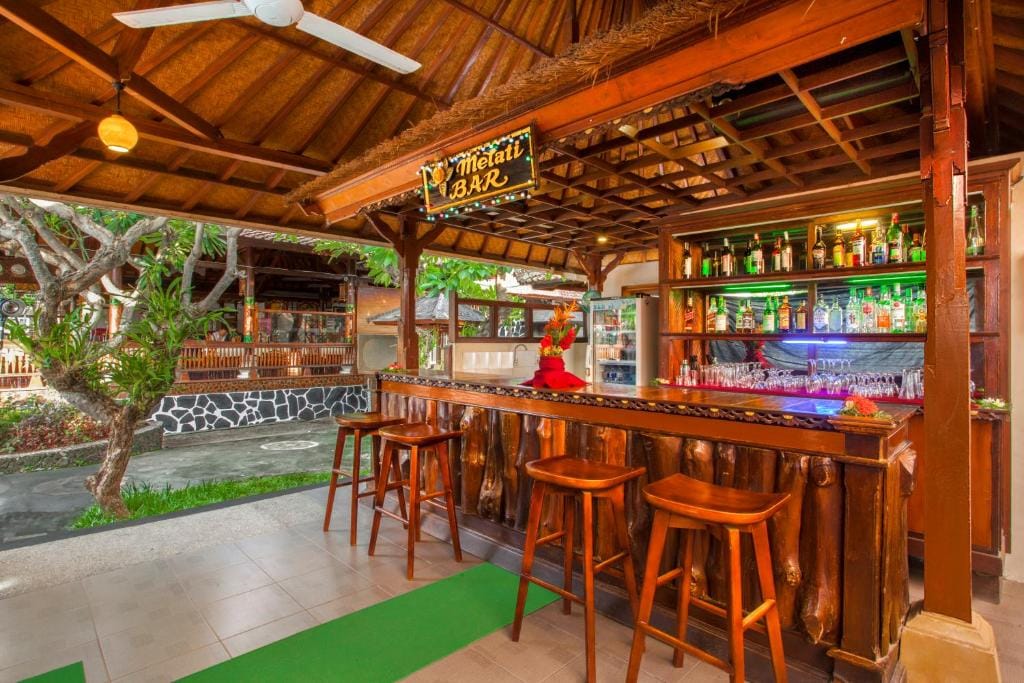 Bali Taman Beach Resort & Spa Lovina — 3
