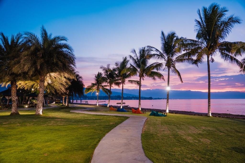Lovina Beach Club & Resort — 4