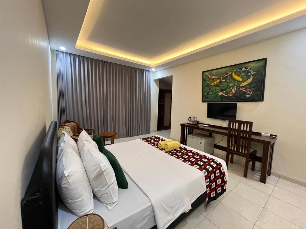 Lovina Beach Hotel — 1