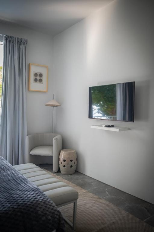 Lusa Beach Studios Lovina — 5