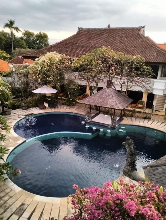 New Adirama Beach Hotel — 4