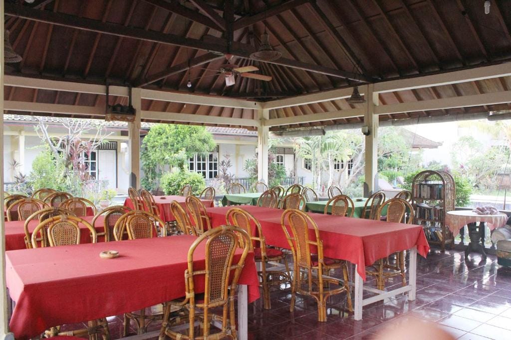 Taman Lily's Hotel — 5