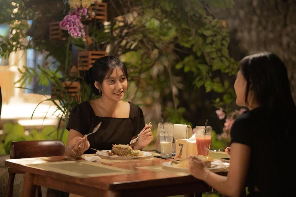 The Central Lovina Hotel & Restaurant — 5