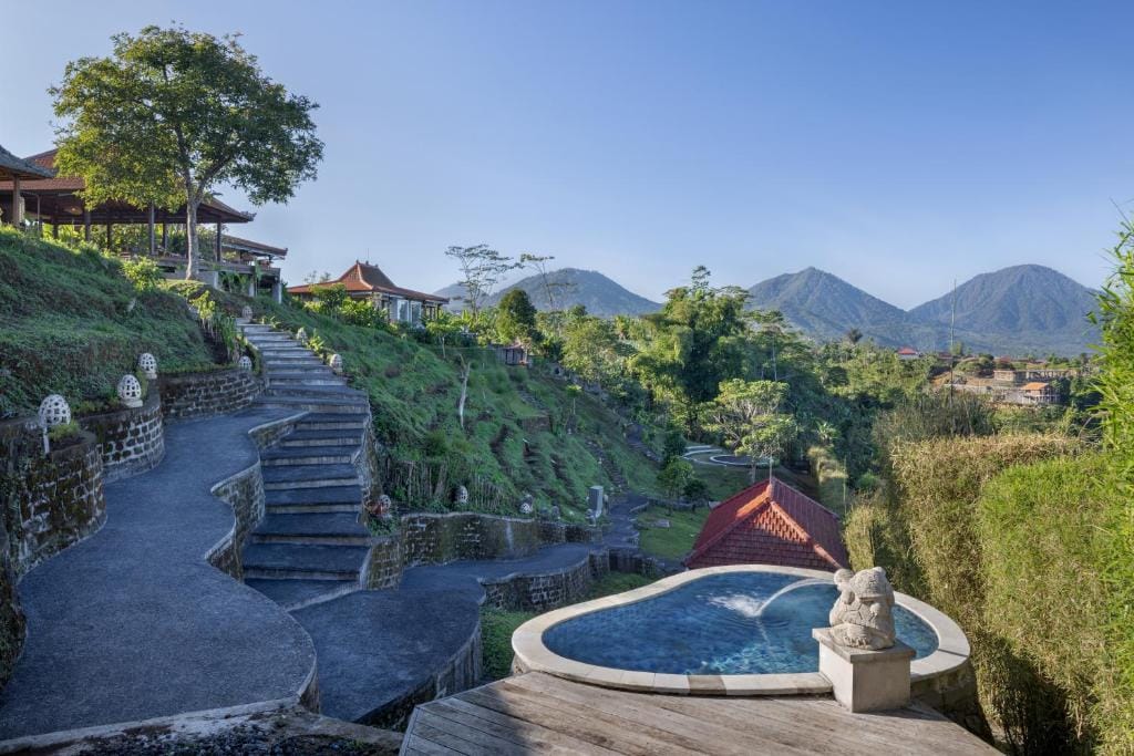 Munduk Tentrem Resort — 1