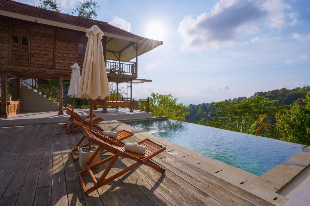Ocean & Mountain View Villa, Waterfalls, Munduk Eco-Luxe by Santrian — 4