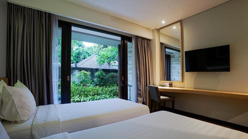Grand Whiz Hotel Nusa Dua Bali — 2