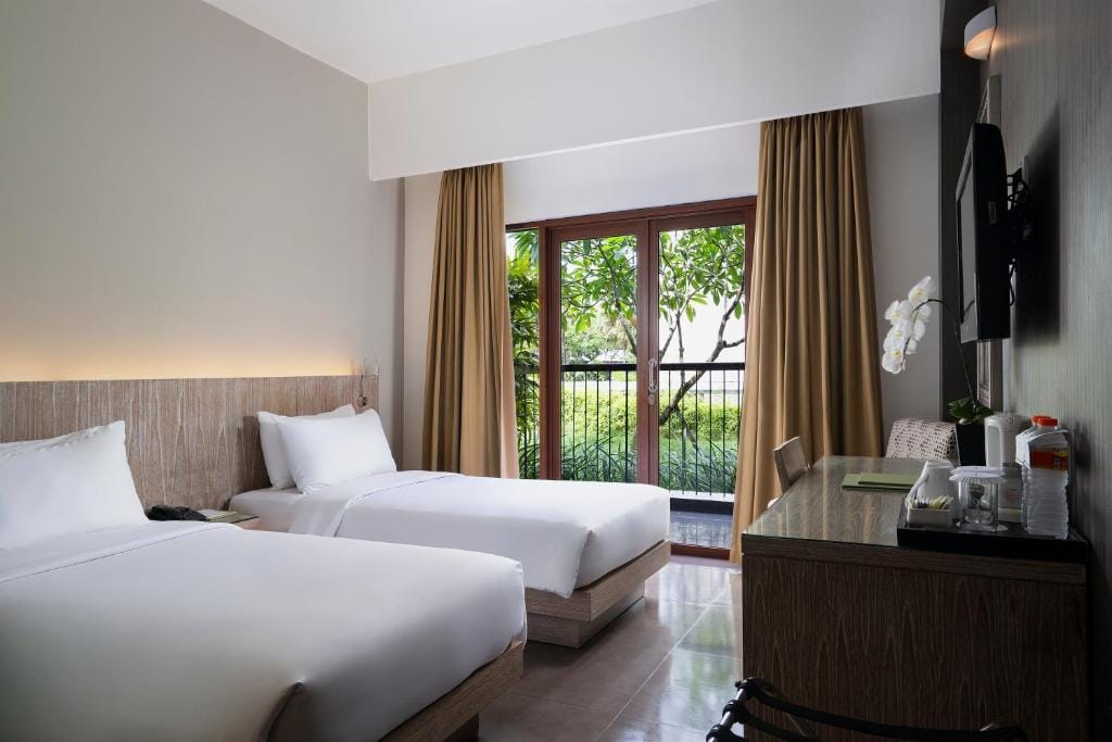 Hotel Santika Siligita Nusa Dua — 2