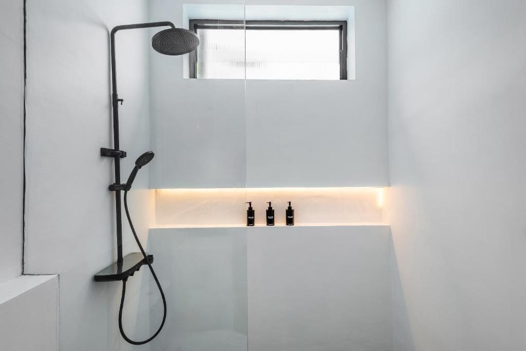 Boujee Boutique Hotel — 4