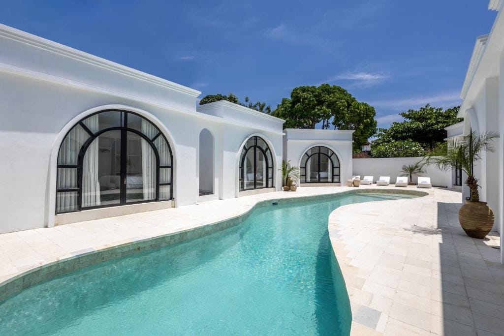 Boujee Boutique Hotel — 5