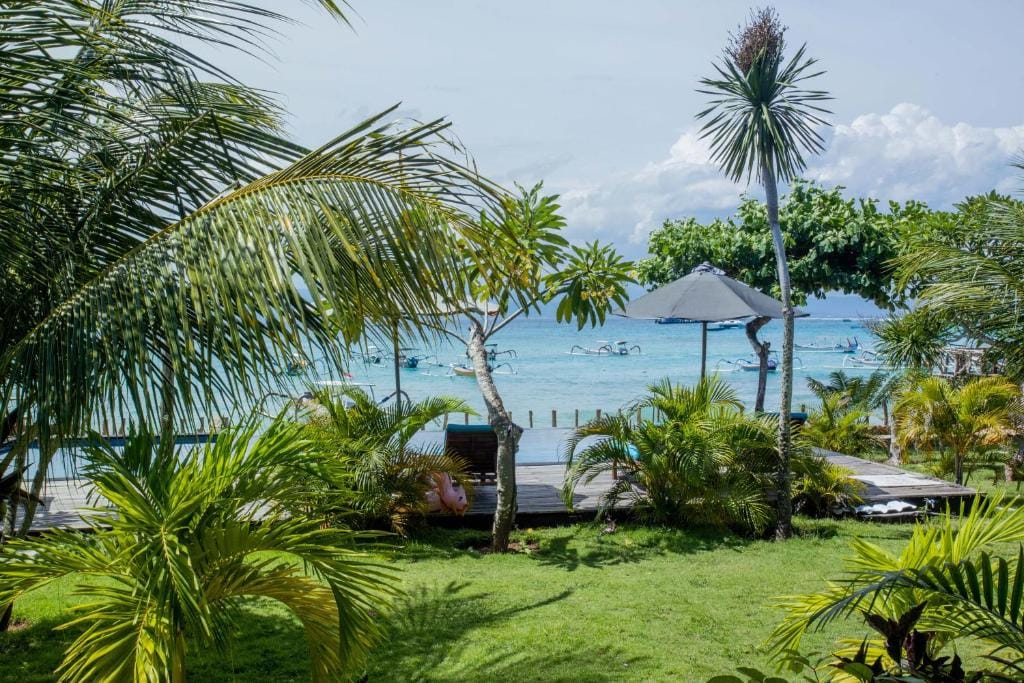 D'Muncuk Huts Lembongan — 2