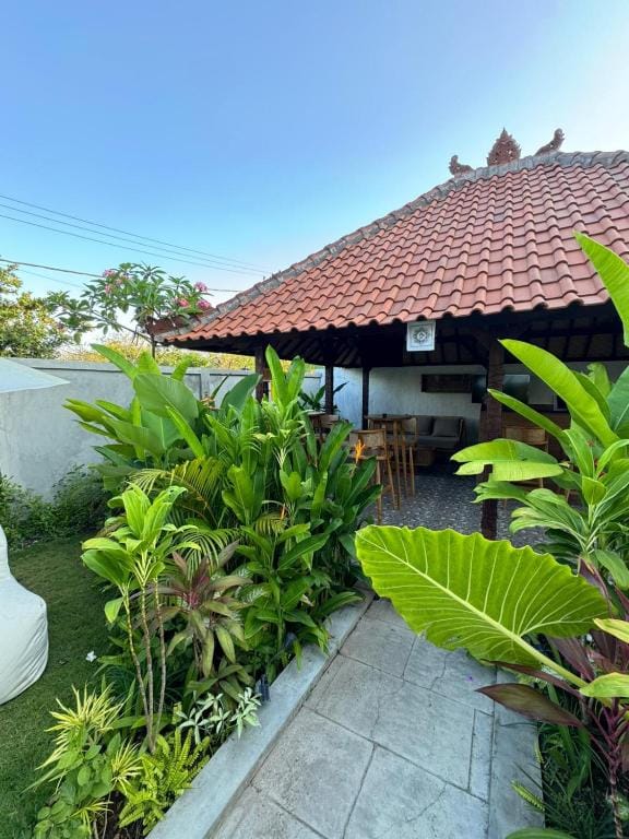 Puri Sari Villas, Restaurant and Bar — 5