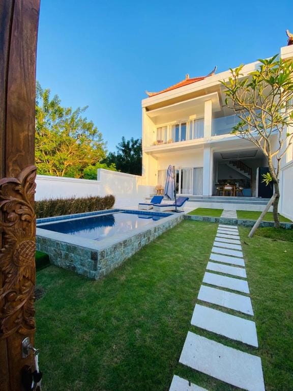 Radiance Ocean View Private Villas Lembongan — 1
