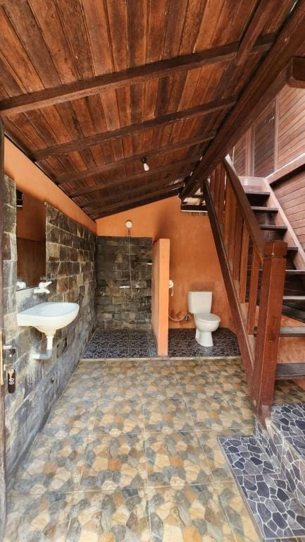 Suka Beach Bungalow — 3