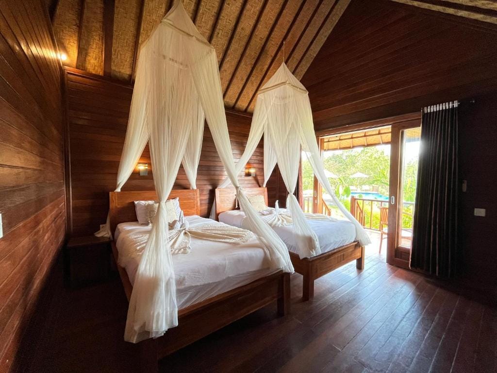 Sunset Hill Lembongan — 2