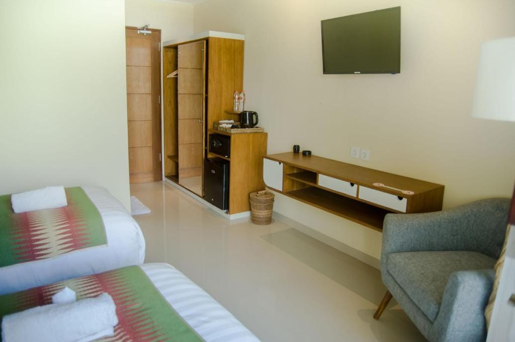 Akatara Hotel — 3