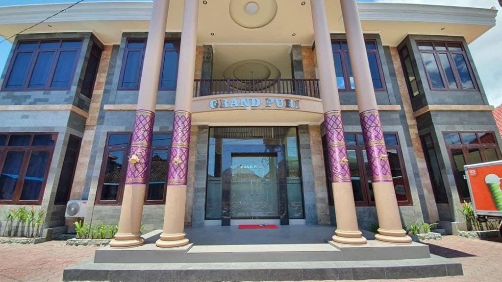 Grand Puri Hotel — 1