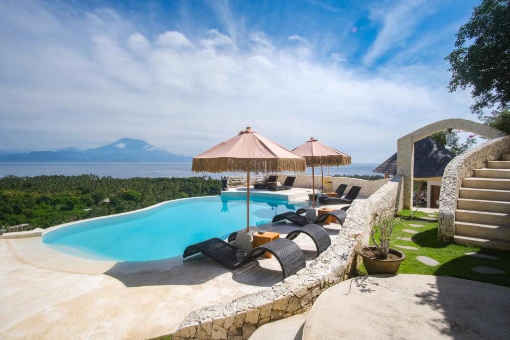 Penida View Village - Infinity pool & Volcano View — 2