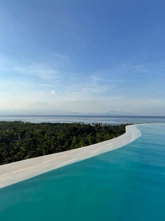 Penida View Village - Infinity pool & Volcano View — 5