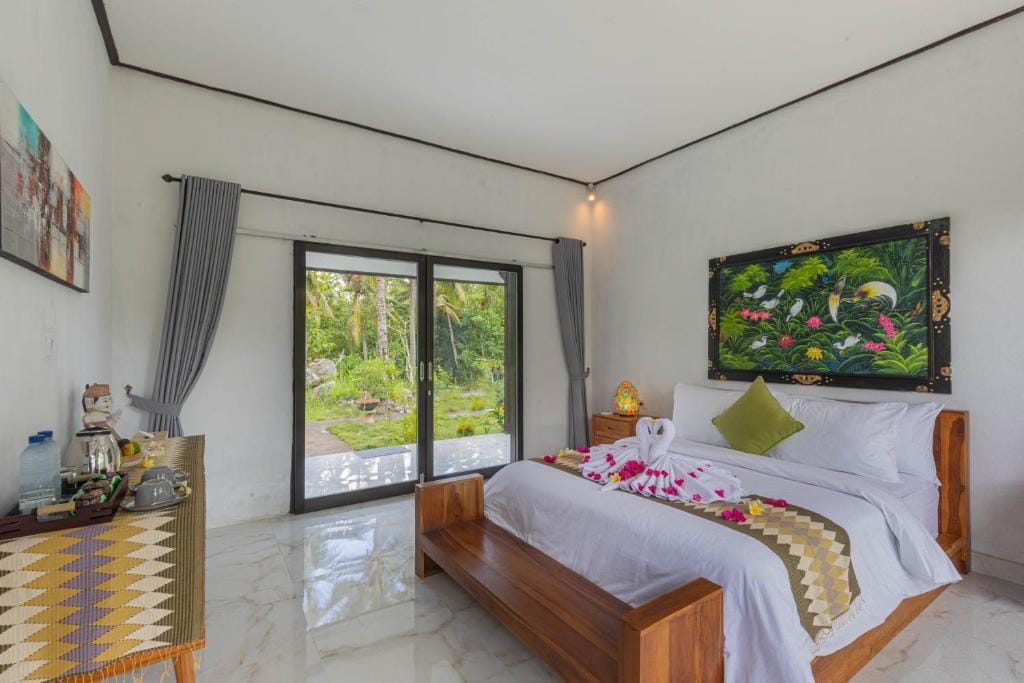 Radjes Bungalow Nusa Penida — 2