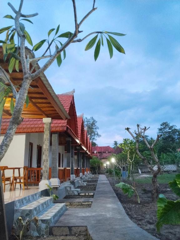 Santhi Laba Bungalow — 4