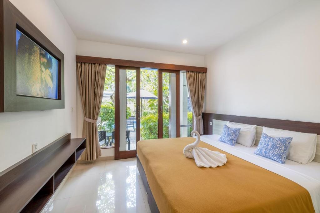 Dewi Villa Padangbai Hotel — 1