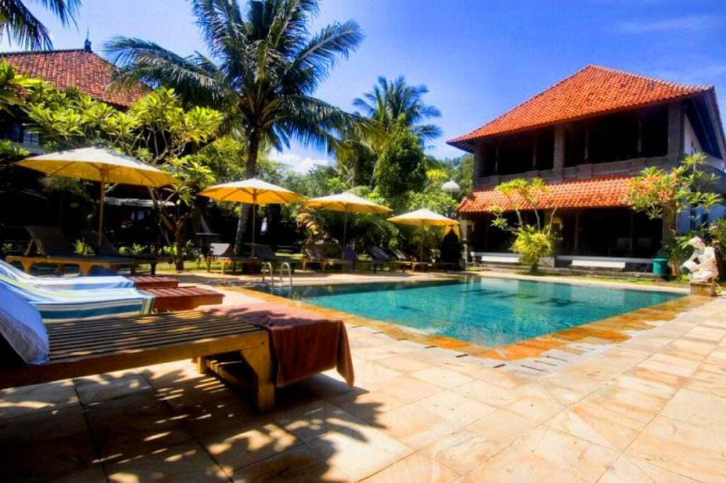 Puri Rai Hotel — 4