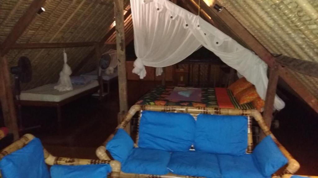 Topi inn — 1