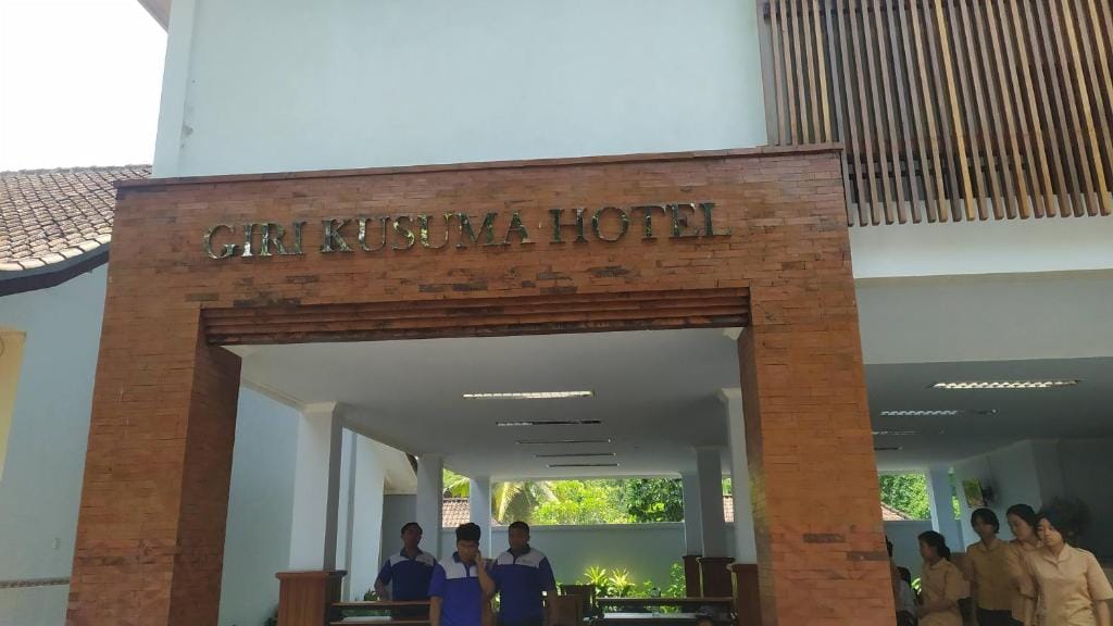 Giri Kusuma Hotel Payangan — 5