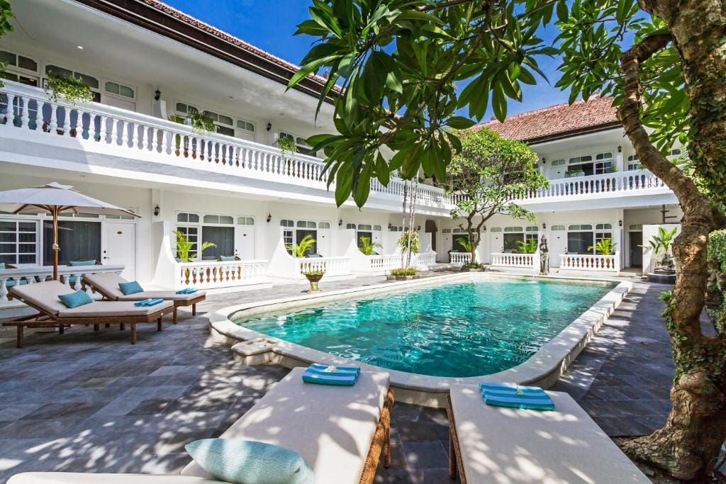 Akaya Bali — 1