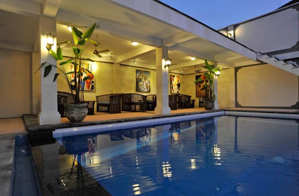Aquarius Beach Hotel — 1