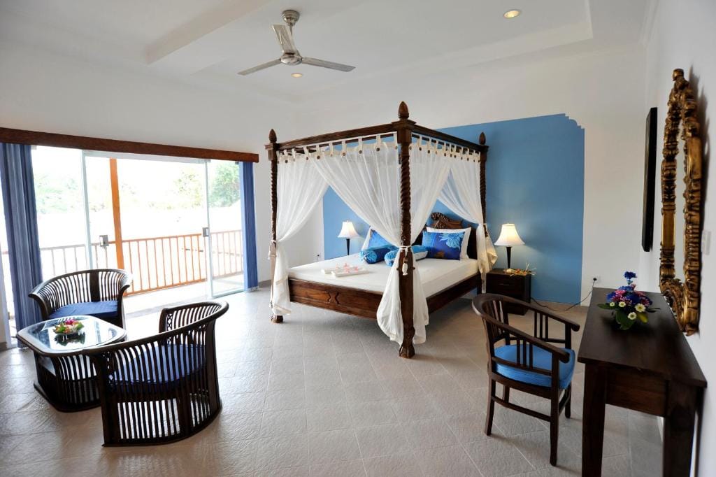 Aquarius Beach Hotel — 2