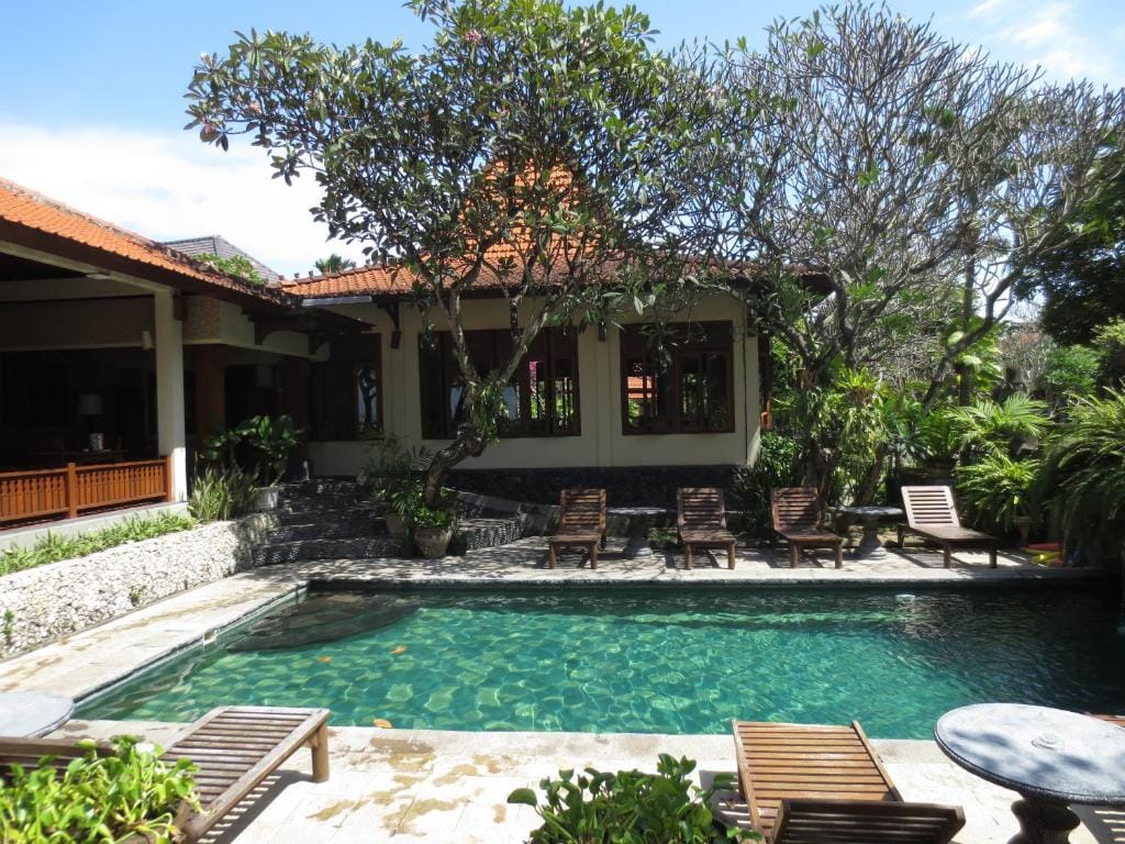 Besakih Beach Hotel — 4