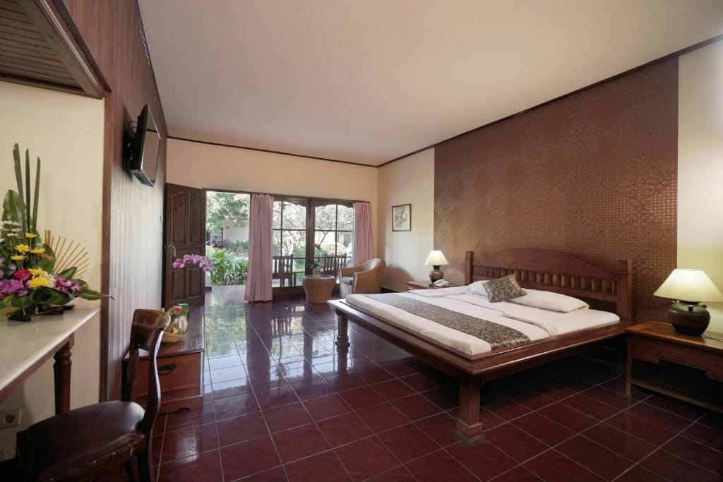 Bumas Hotel — 2