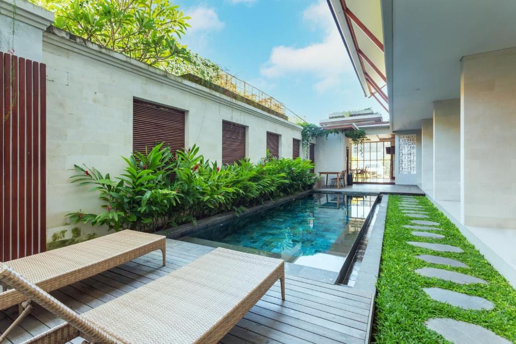 Cove Ransha Stay — 1