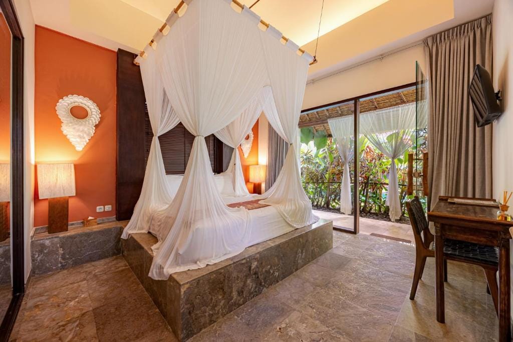 Karmagali Suites Adults only & Private Pool Family Villas — 4