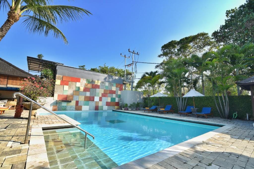 Palm Garden Hotel — 1