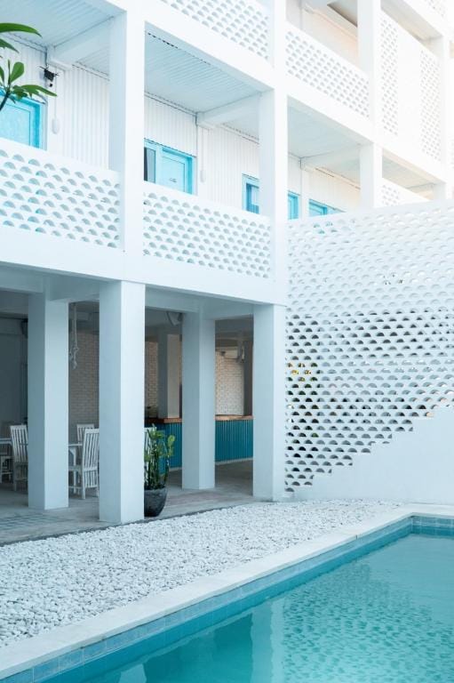 Paras Paros Marina Lodge — 4