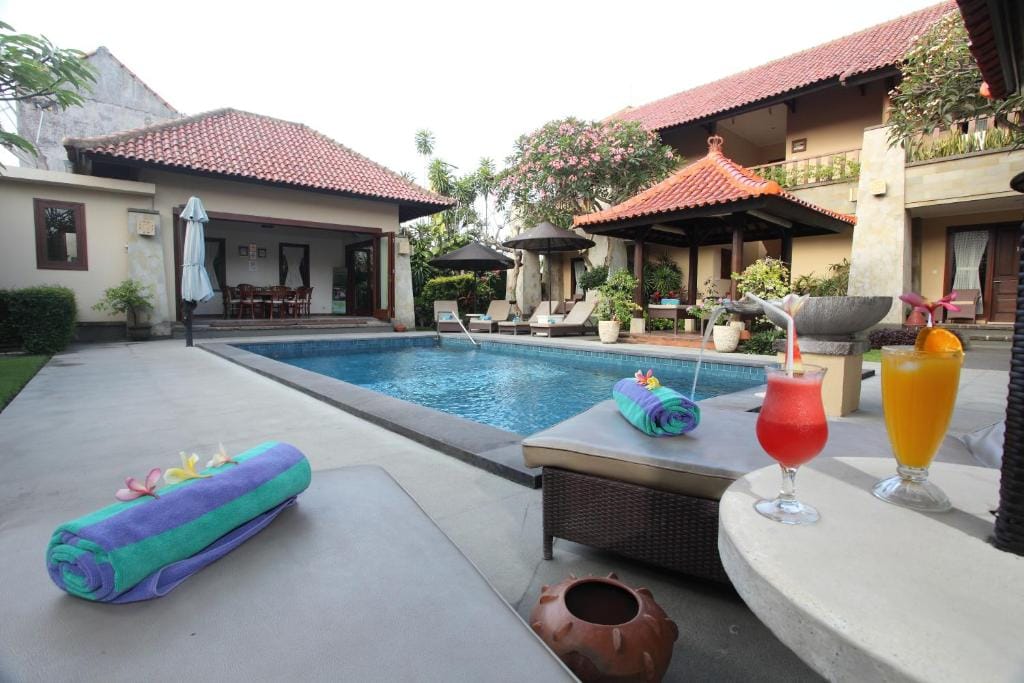 Pondok Ayu — 4