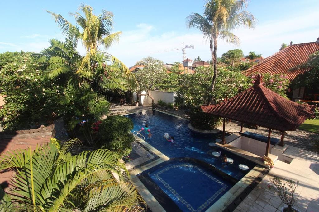 Taman Agung Hotel — 1