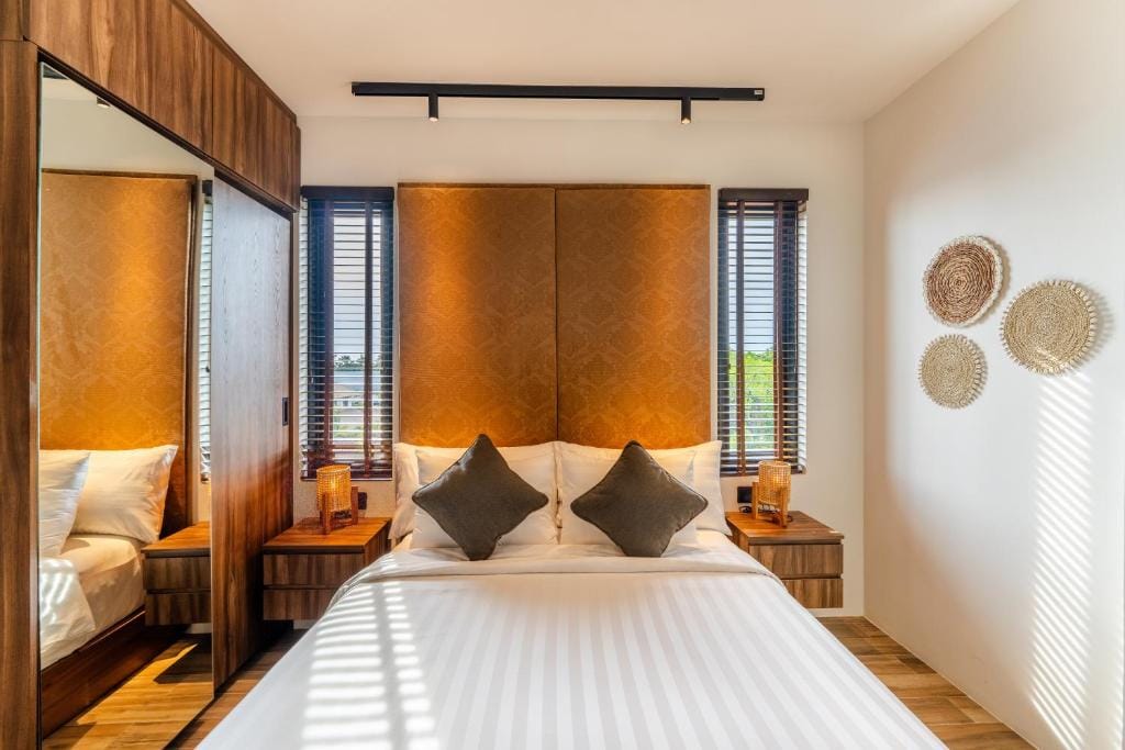 Avanya Luxury Apartments by Pertama Stay — 3