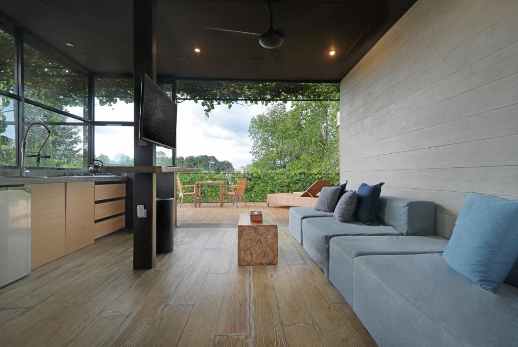 Clio Apartment — 1